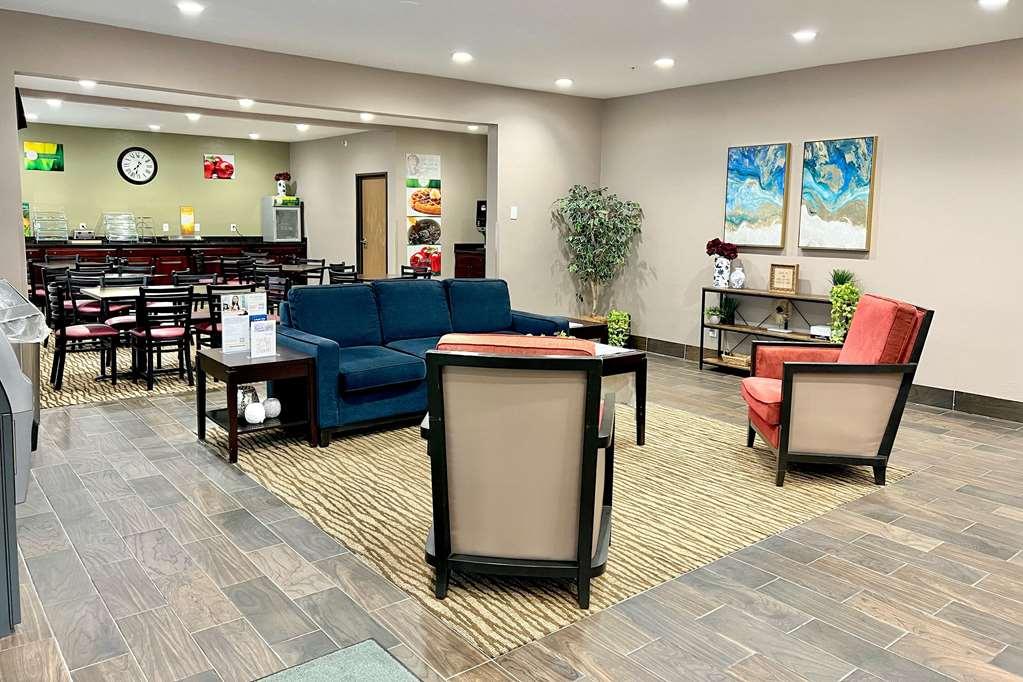 Quality Inn & Suites By Choice Hotels Wisconsin Dells Interior photo